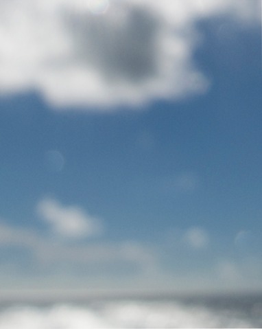 cloudBlurrClotheslineSheetaCENTER